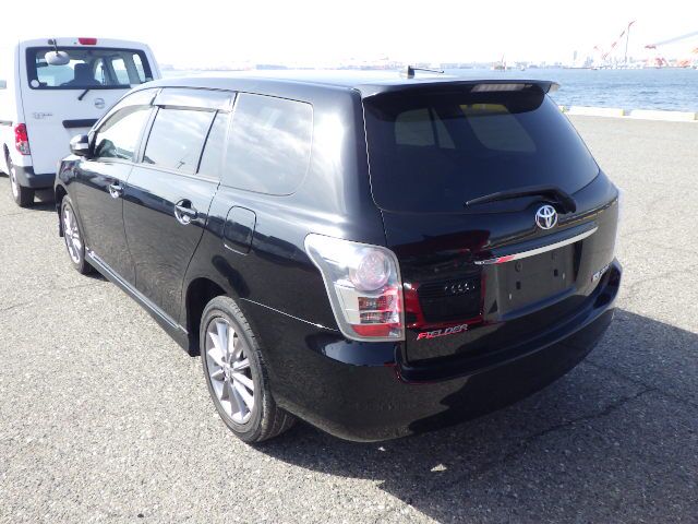 2011 TOYOTA COROLLA FIELDER